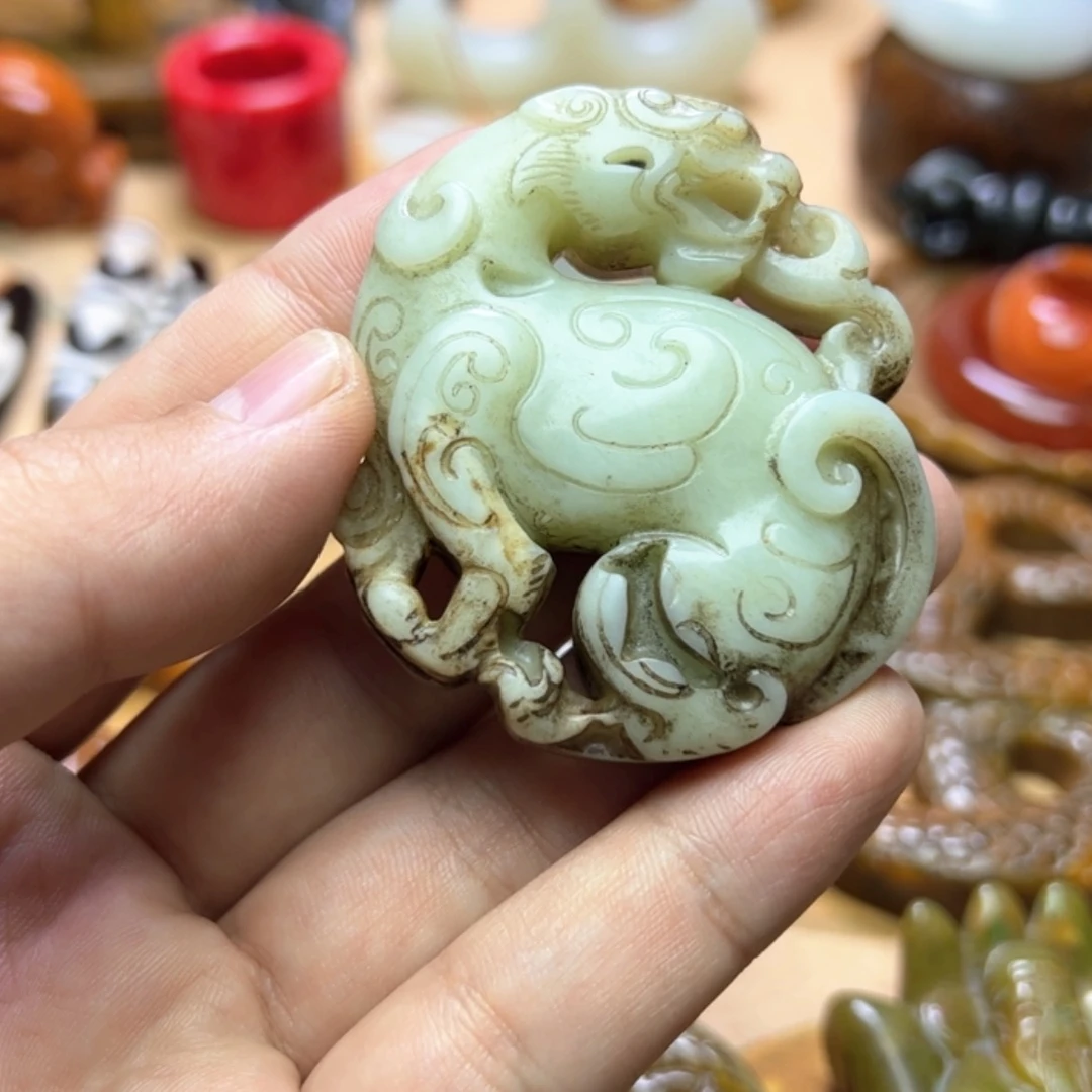 【闪购商品】蛇纹石玉颈饰未镶嵌