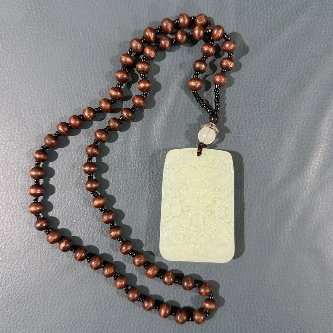 YW018 精品吊坠(无礼盒)白