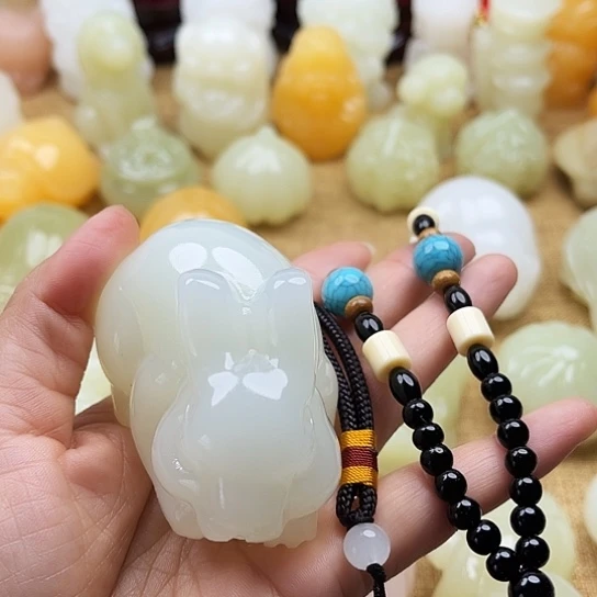 咖***糖玉天然玉石手把件