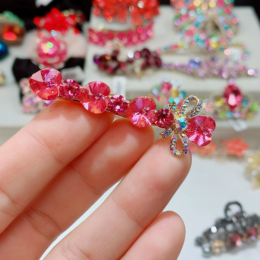 皮质铁合金发饰等