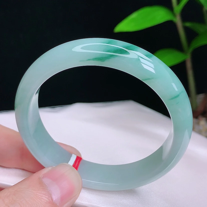 56圈冰润飘蓝花宽版天然老坑翡翠A货正圈手镯宽边飘绿测量精美