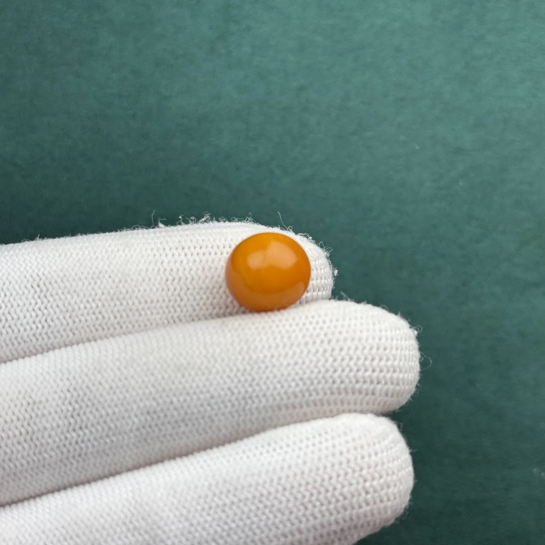 D7042天然原矿蜜蜡 鸡油红墩子11.7*10.7mm 支持鉴定 假一罚十