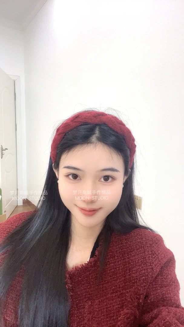 [梦月] 新年秋冬氛围感毛线发箍女士针织纯色麻花布艺洗脸头箍