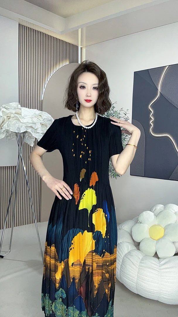 216号夏季褶皱连衣裙压皱印花裙薄款清凉气质减龄显瘦短袖款