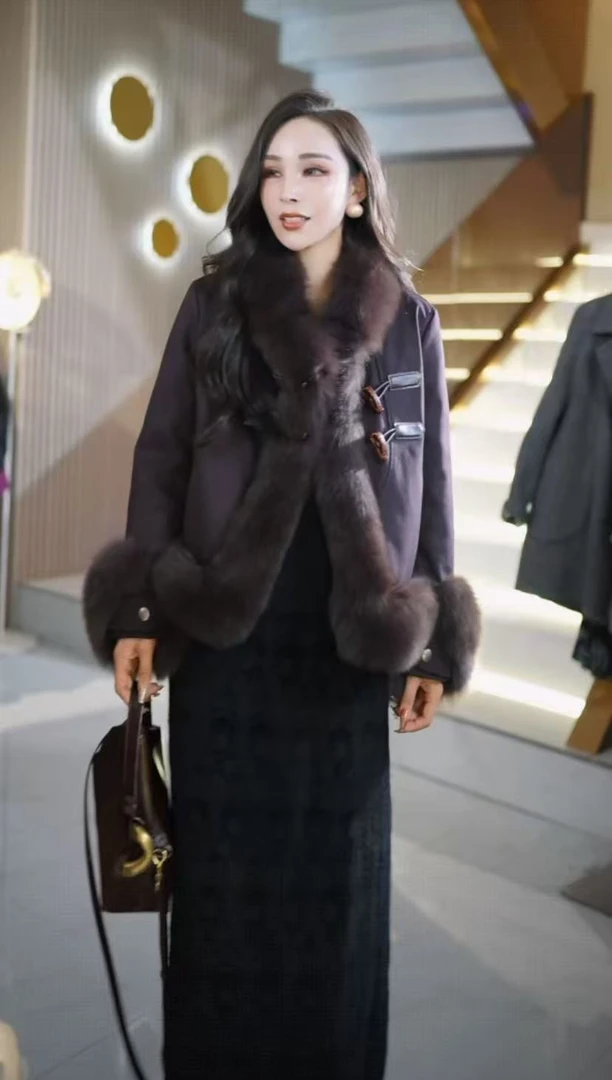 冬季高定时尚百搭90鹅狐狸毛领千金财阀风女士鹅绒服外套W689+620