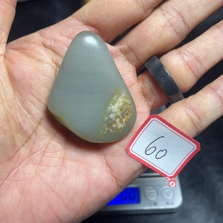 和田玉未镶嵌颈饰60