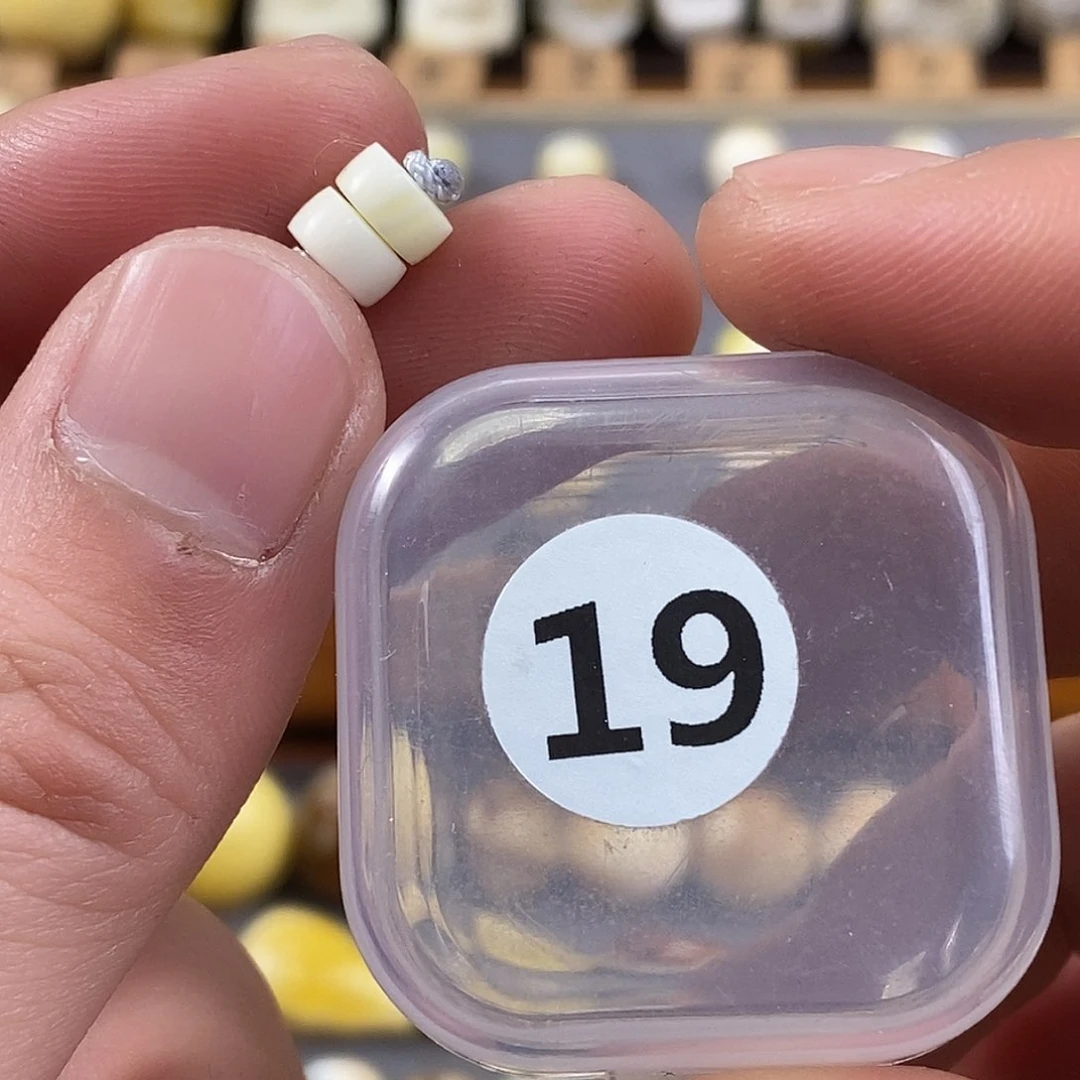 琥珀裸石未镶嵌微瑕