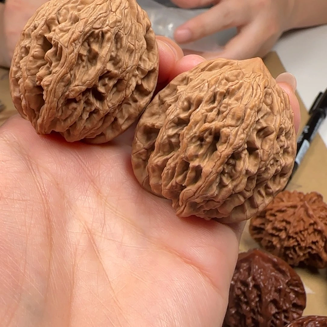 文玩核桃吊坠山地虎41-25