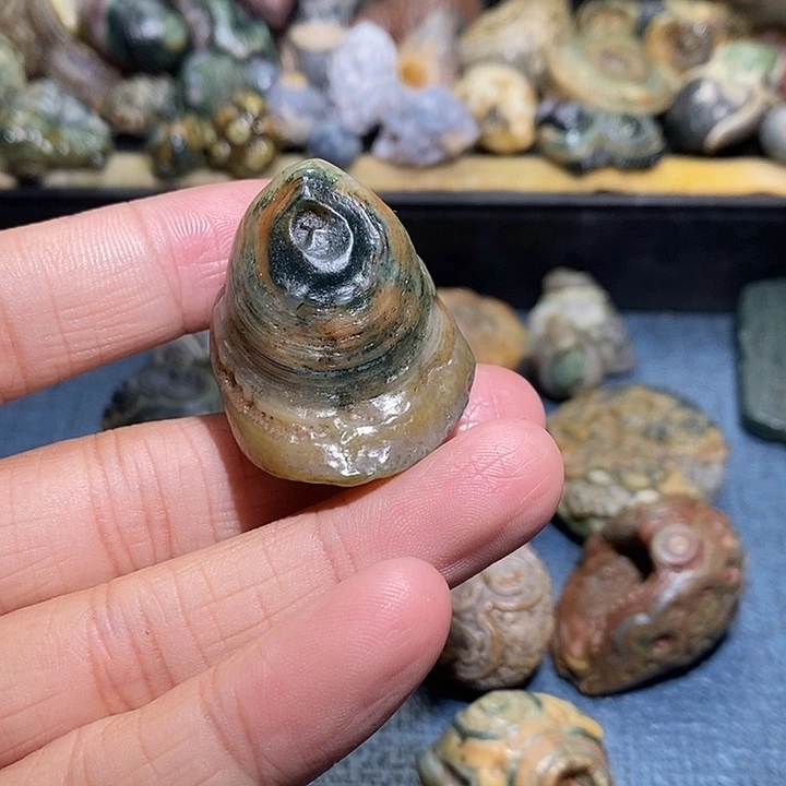 石头粥***姐精品眼睛摆件