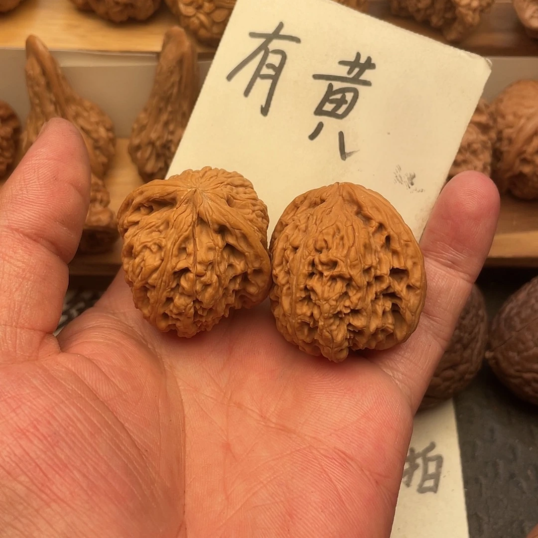 柠****吊坠文玩核桃南疆