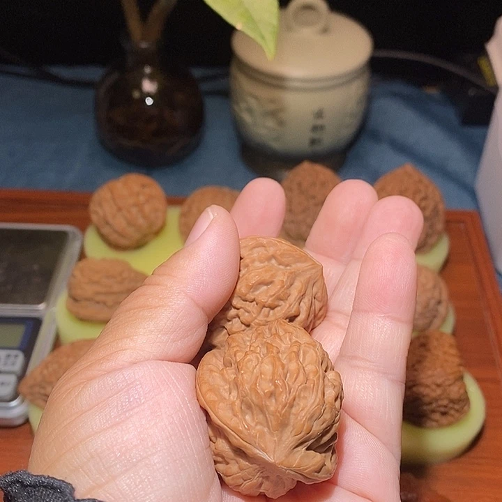 文玩核桃吊坠全品霸王