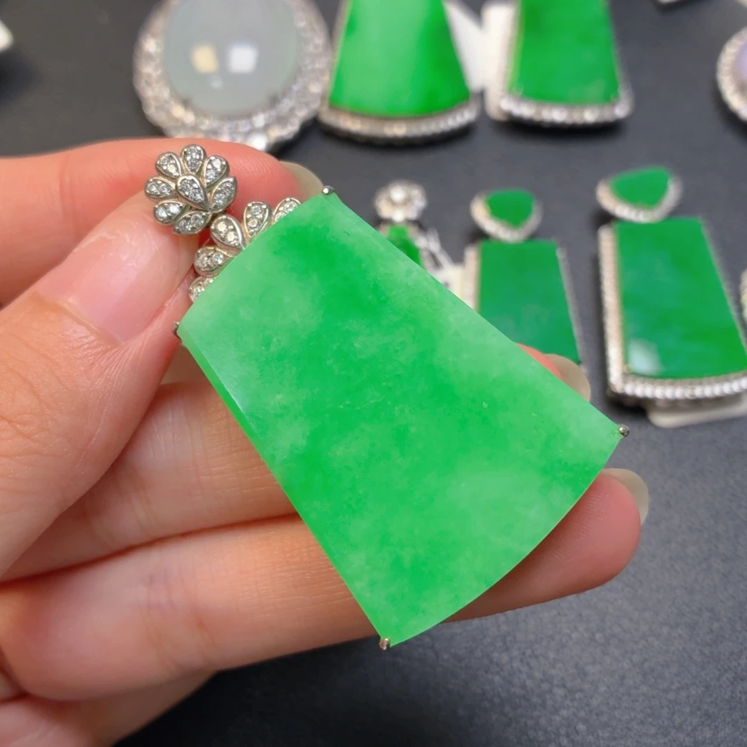 翡翠银S925镶嵌颈饰