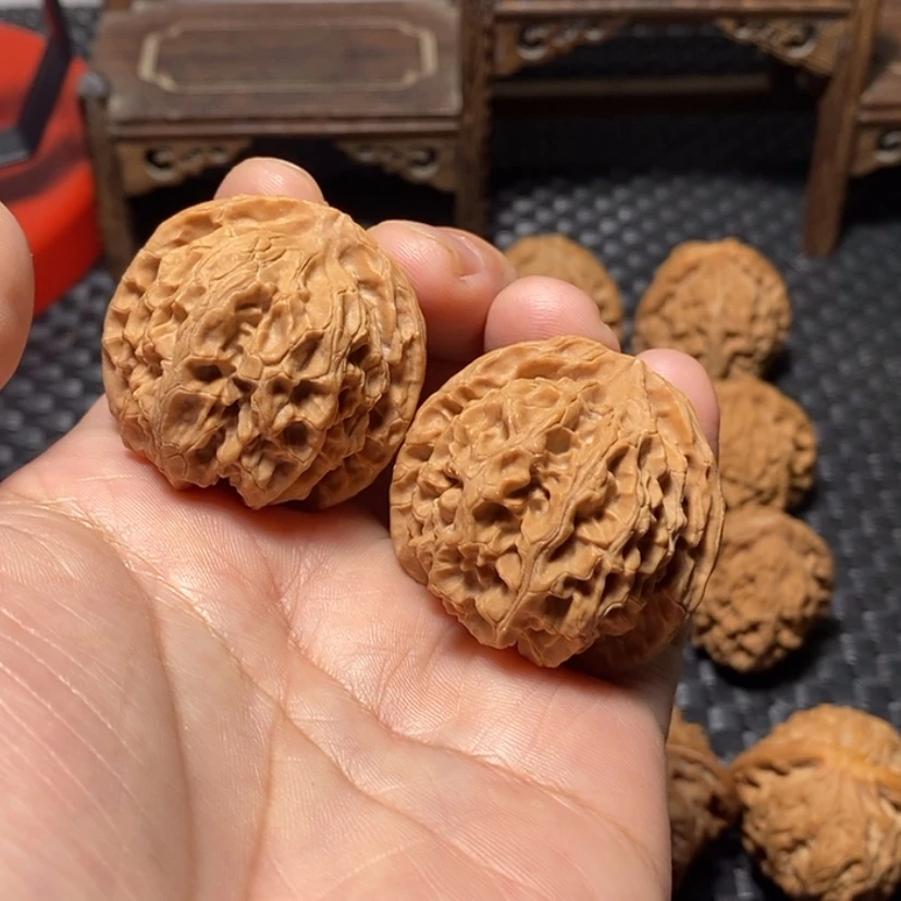 【闪购商品】文玩核桃吊坠41尺，全品苹果园