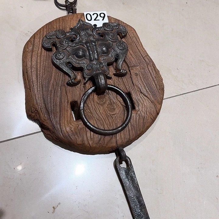 ?****老榆木丙烯颜料画