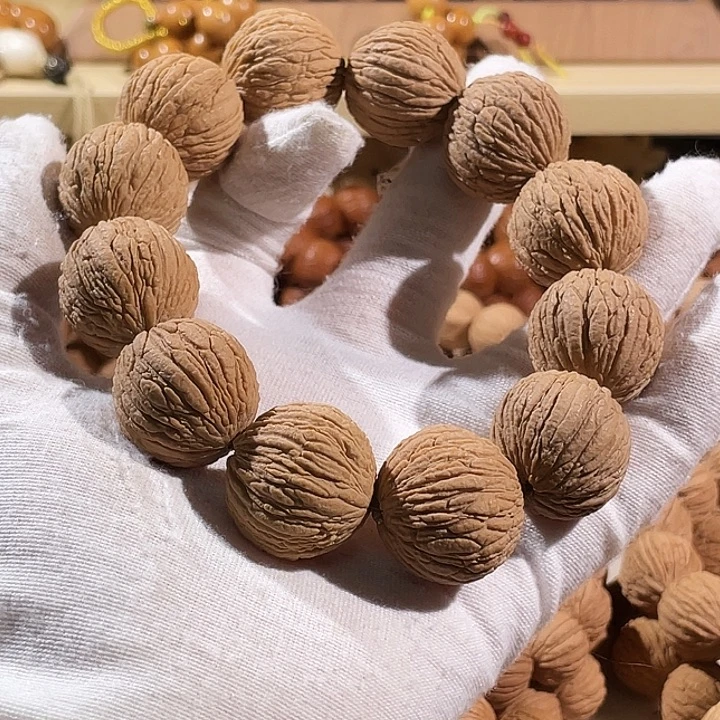 1***、猴头核桃手串老树老品侯爷驾到