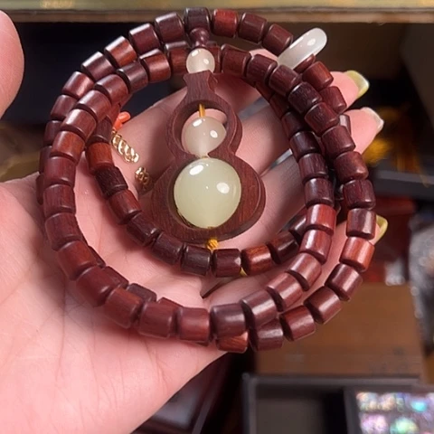 吊坠滴血莲花菩提