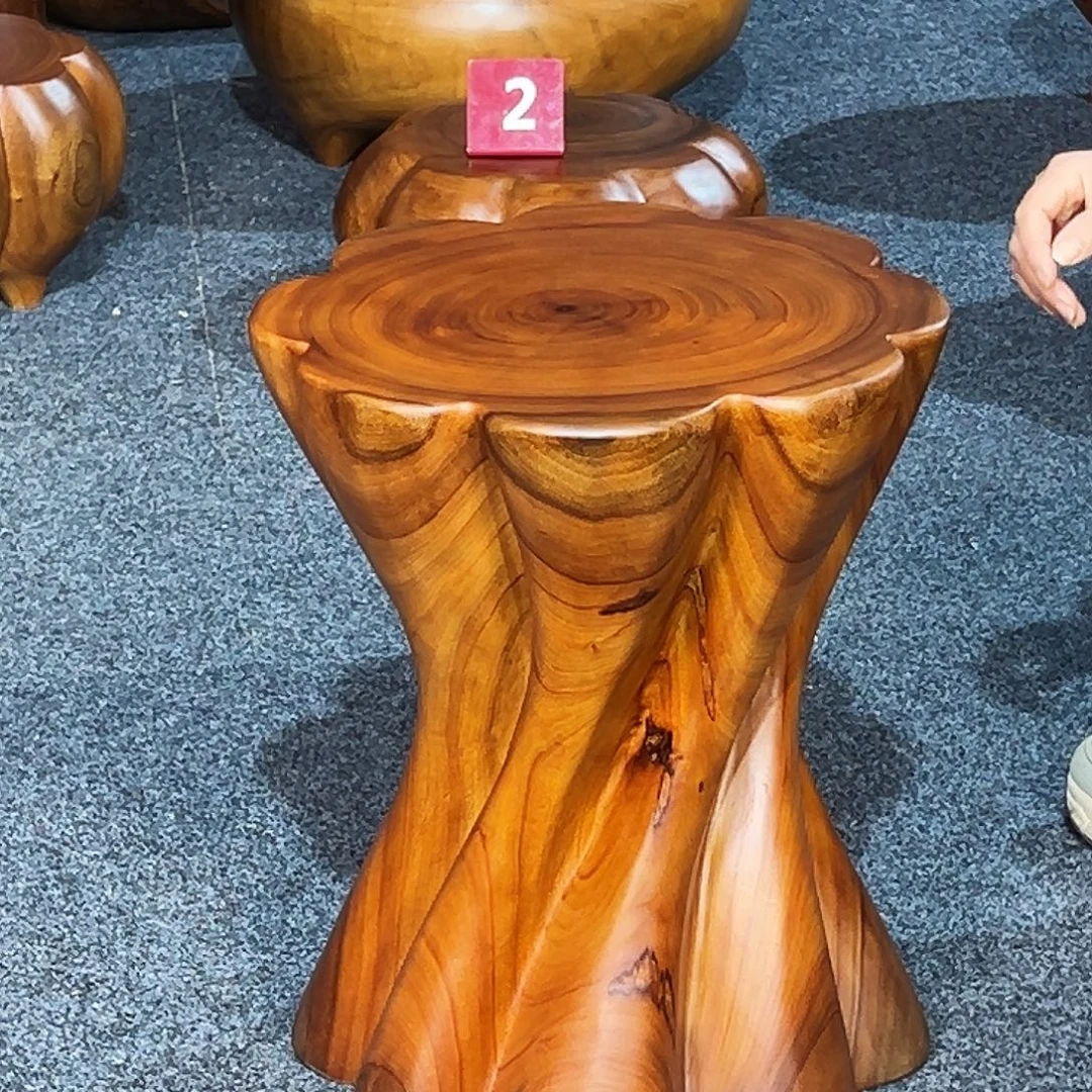 16 号香樟木尺寸：37-37-45cm