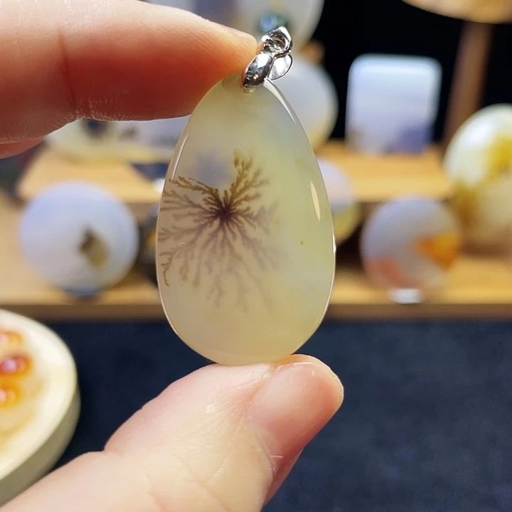 玛瑙/玉髓未镶嵌吊坠