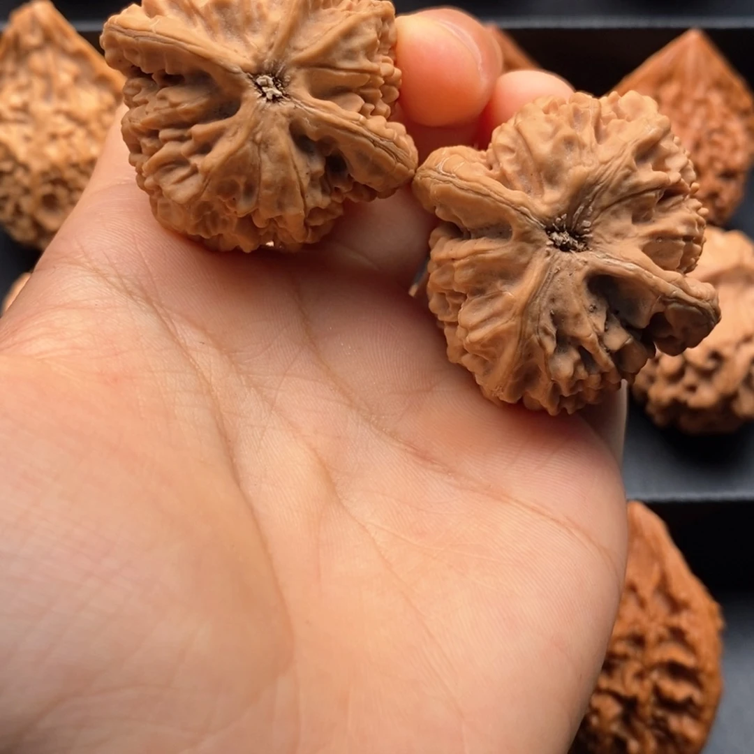 把件文玩核桃加***王秦岭文玩核桃