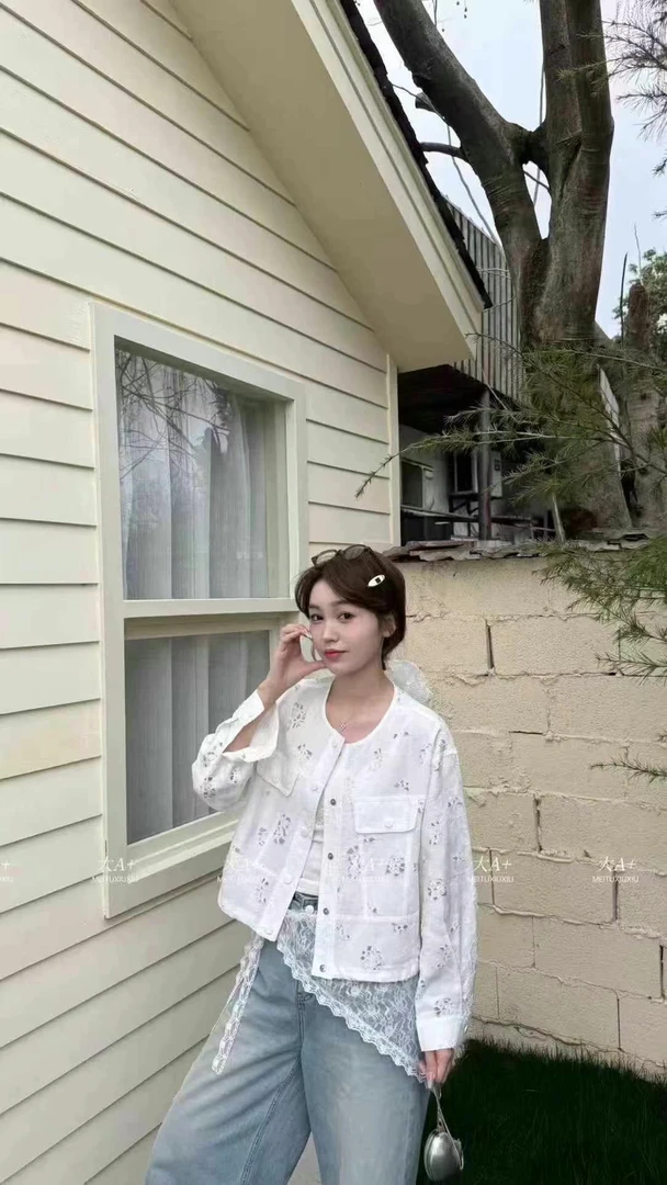 2025春夏新品欧货显瘦圆领镂空短款外套女