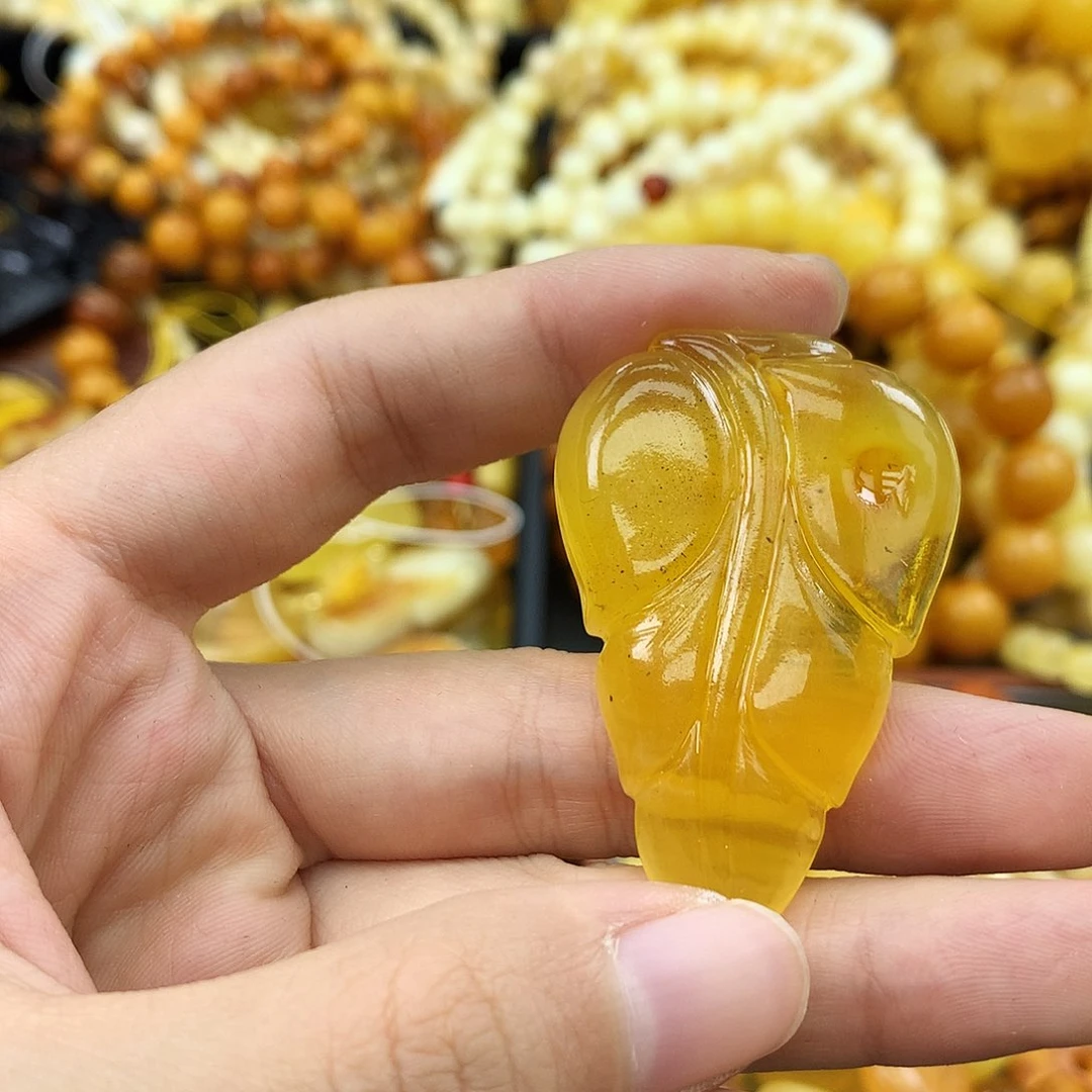 未镶嵌琥珀珠宝奇石