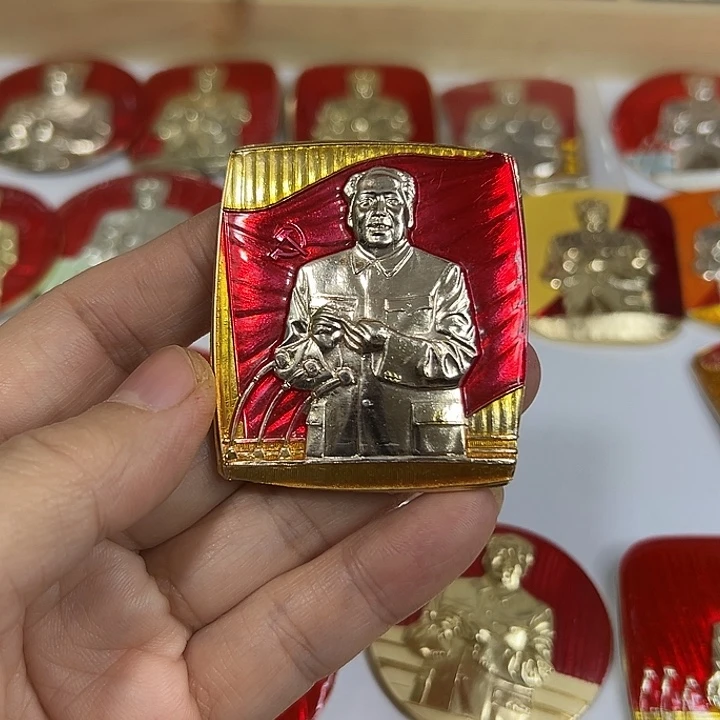 奥***曼其他普通金属纪念章