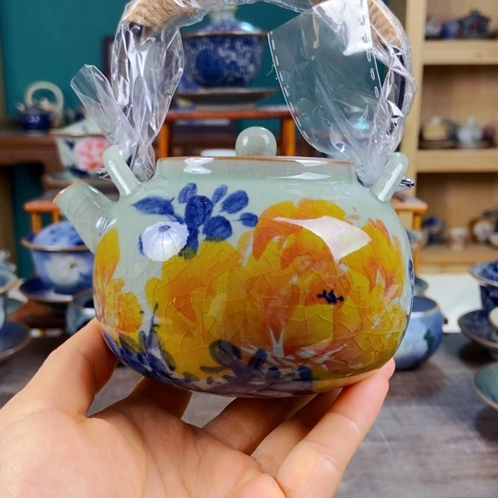 瓷片手工制作工艺精湛等特点