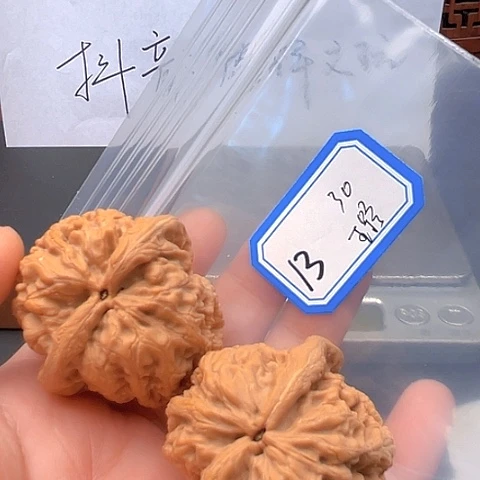 文玩核桃吊坠璐****?将军