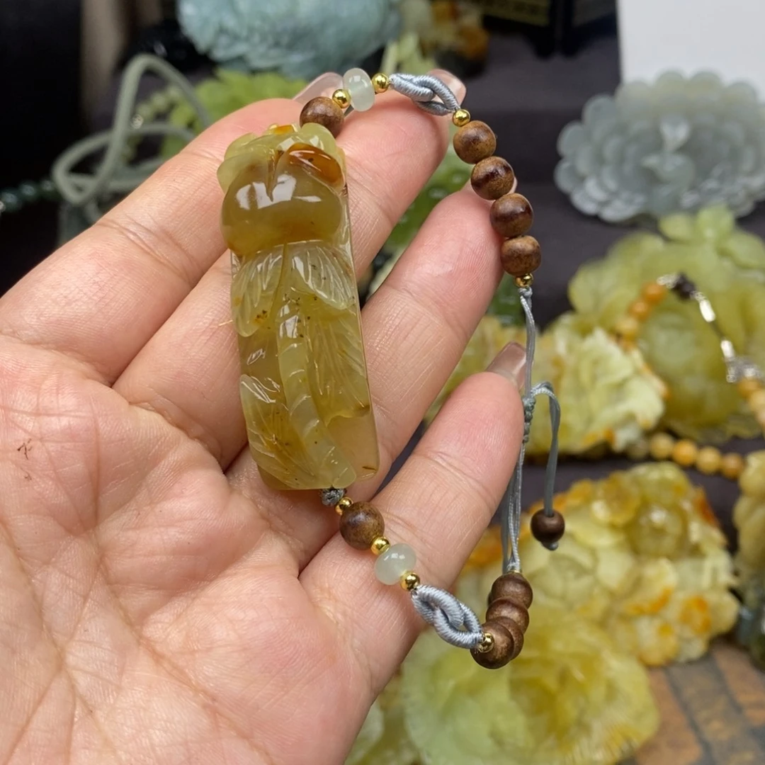 秋***风蛇纹石玉未镶嵌吊坠(赠链)