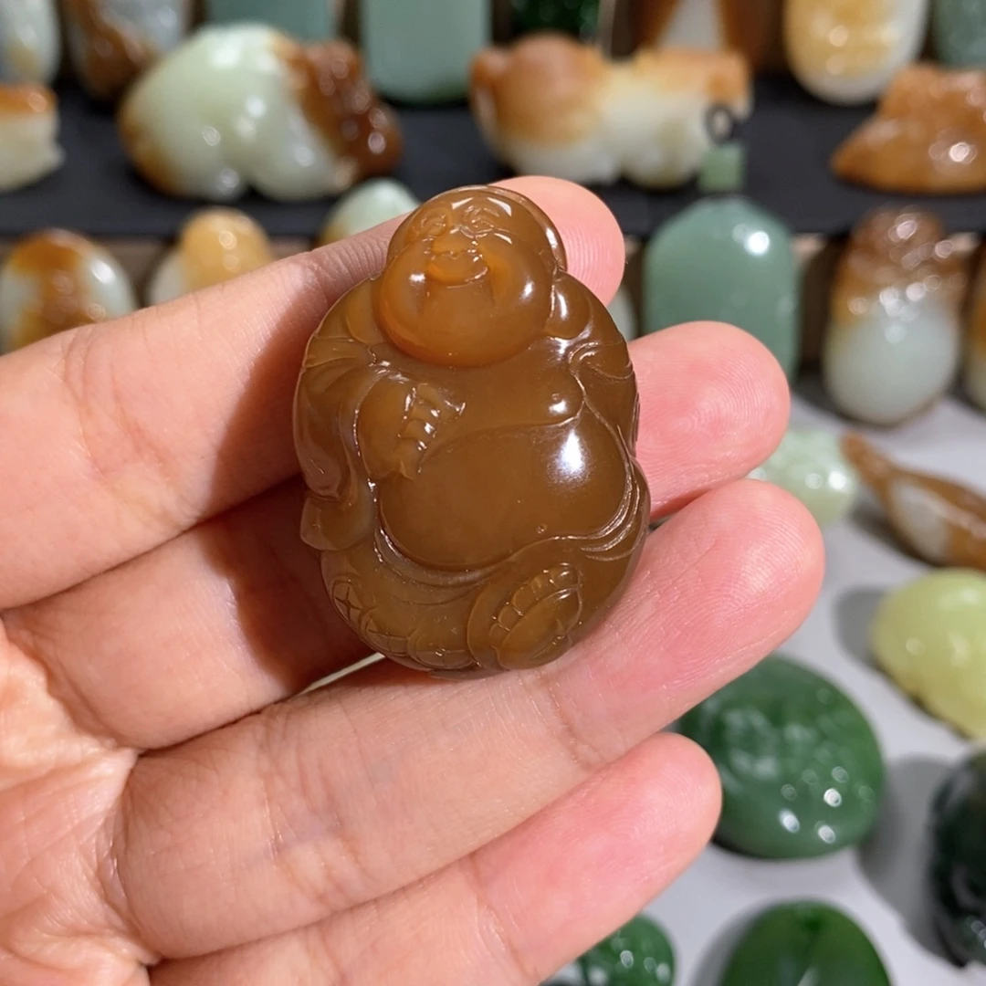 *****颈饰未镶嵌和田玉