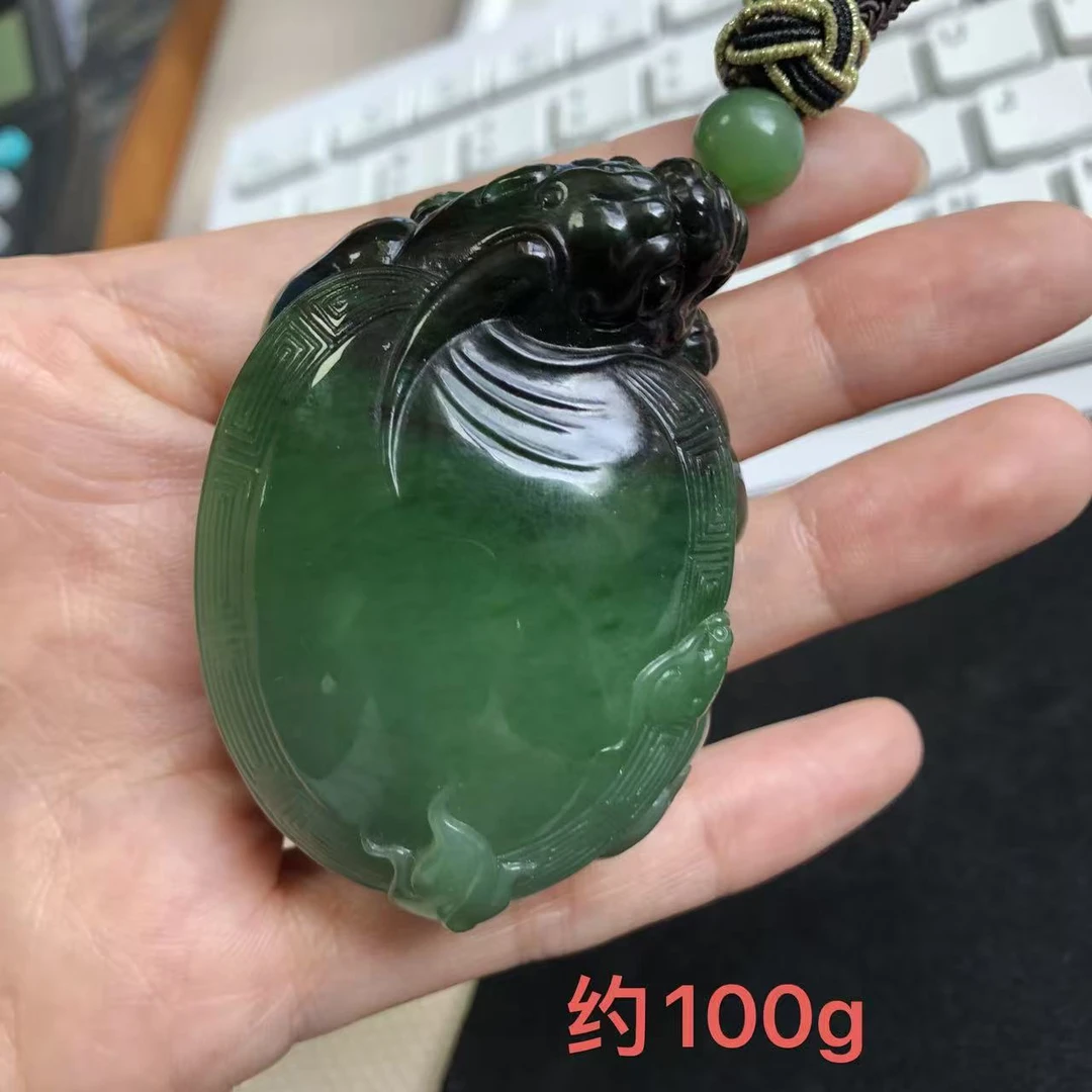 和田玉碧玉老料辣绿底把件 约100g1