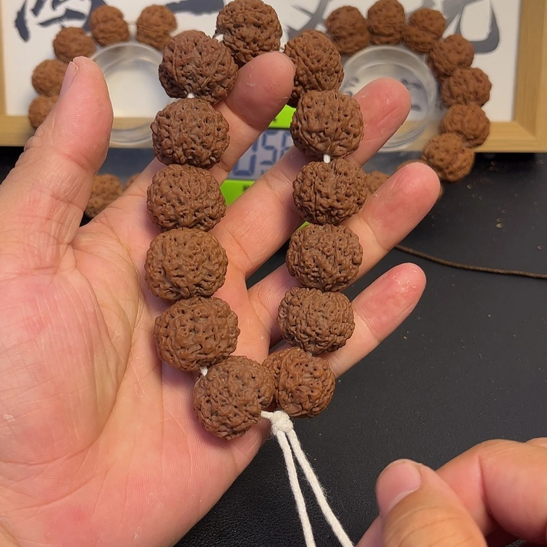 超***级金刚菩提手串23蜂王