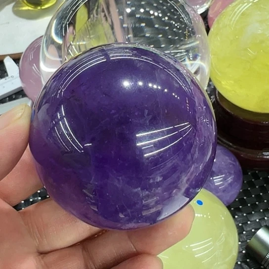 水晶摆件未镶嵌红**梦摆件
