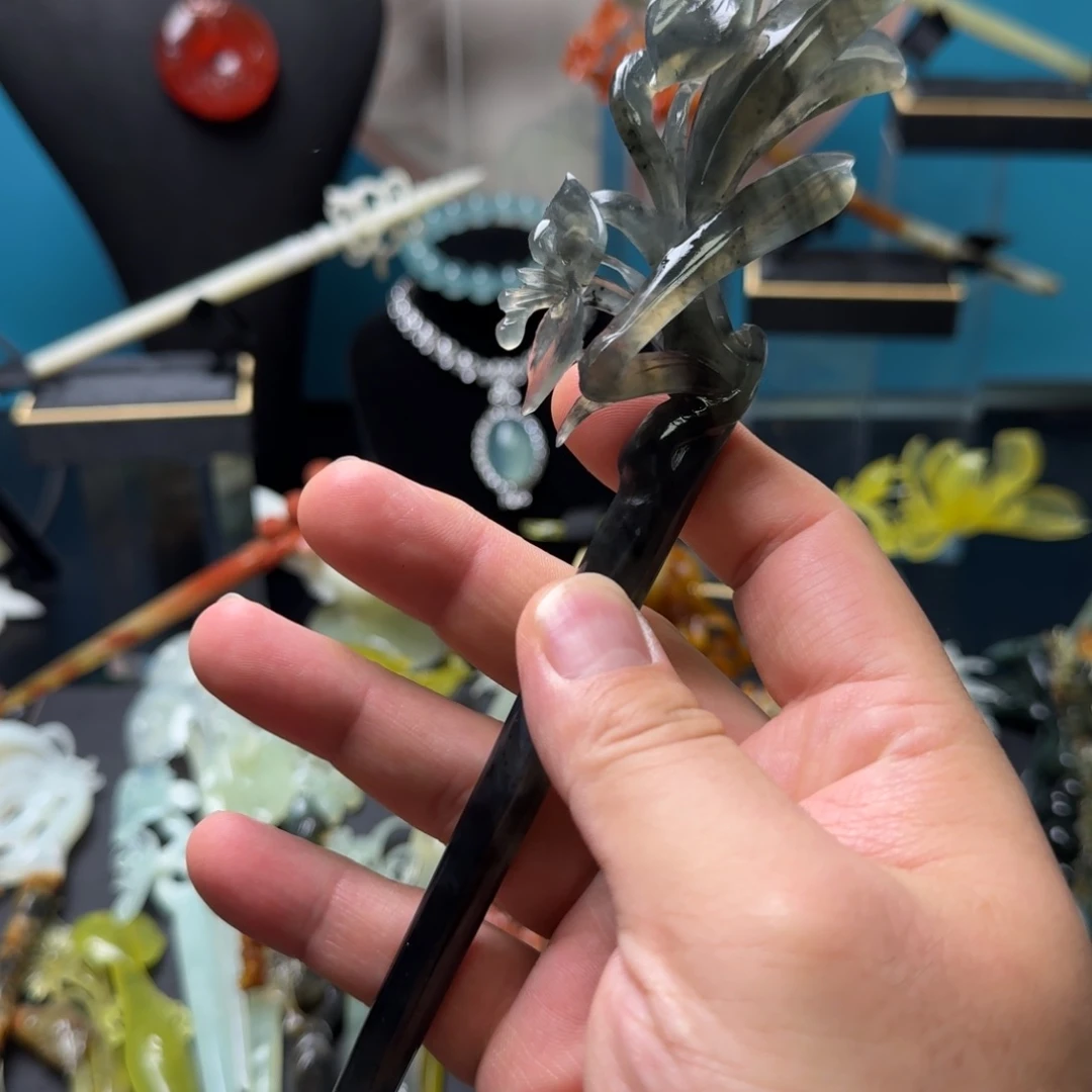 蛇纹石玉未镶嵌发饰