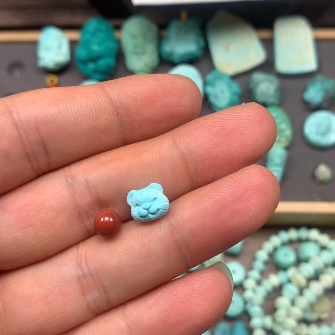 南红玛瑙雕刻未镶嵌