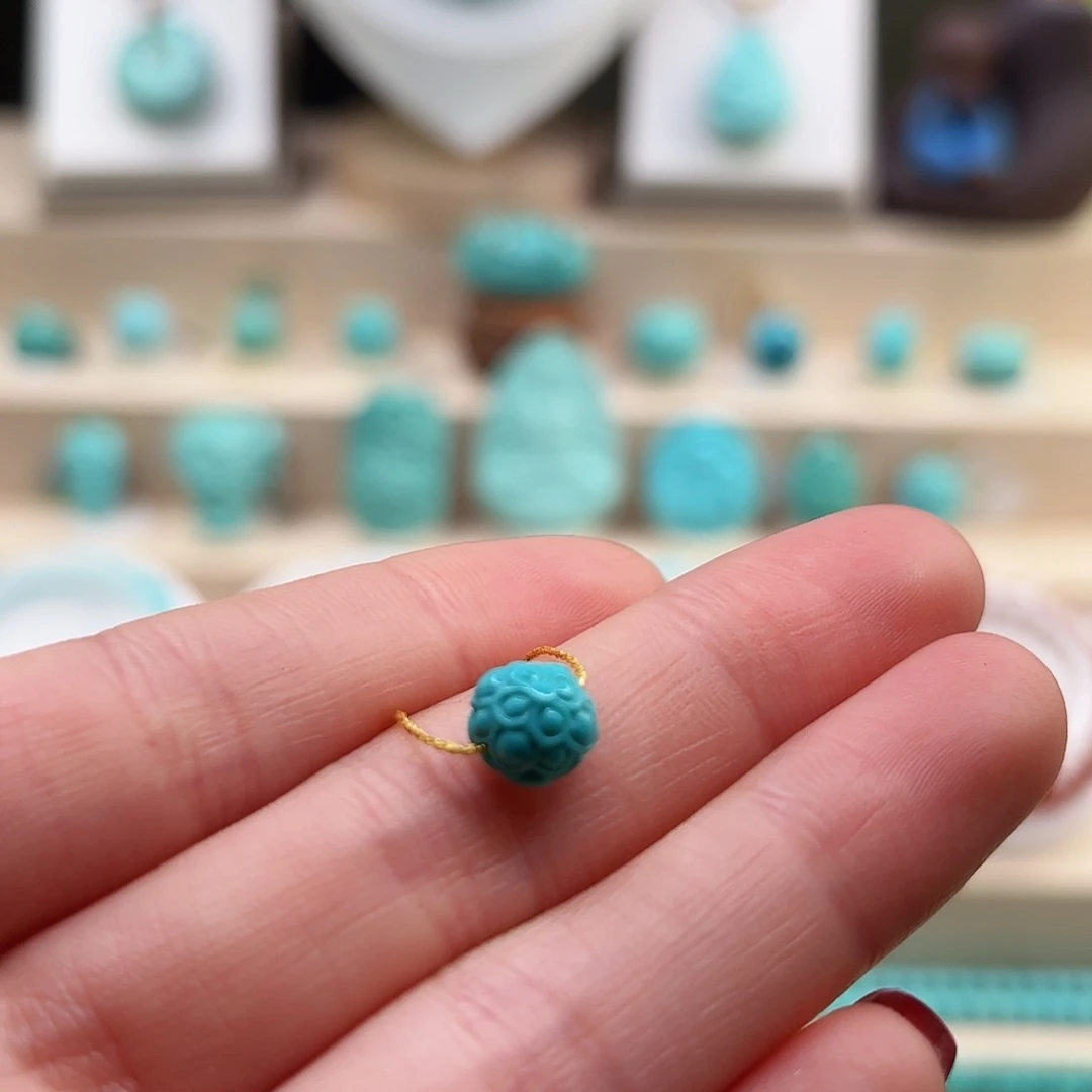 绿松石配饰未镶嵌