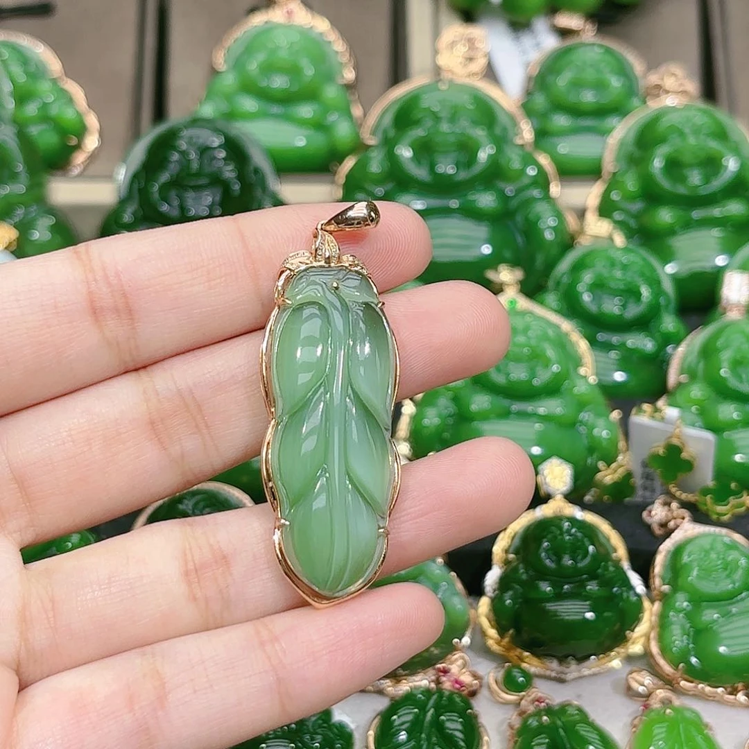 和田玉（碧玉）颈饰18K金镶嵌