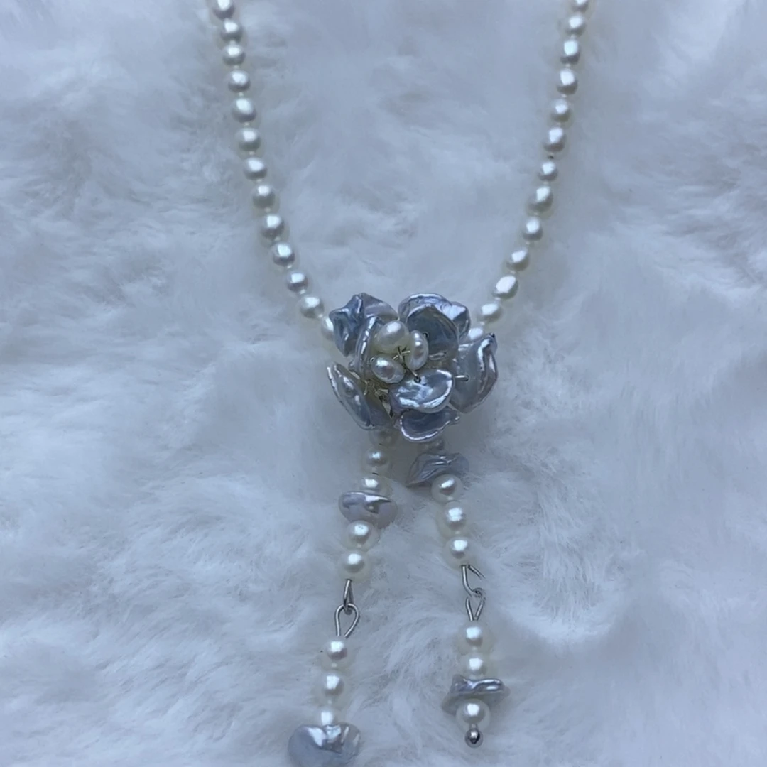 非金属非金属小花朵提溜项链