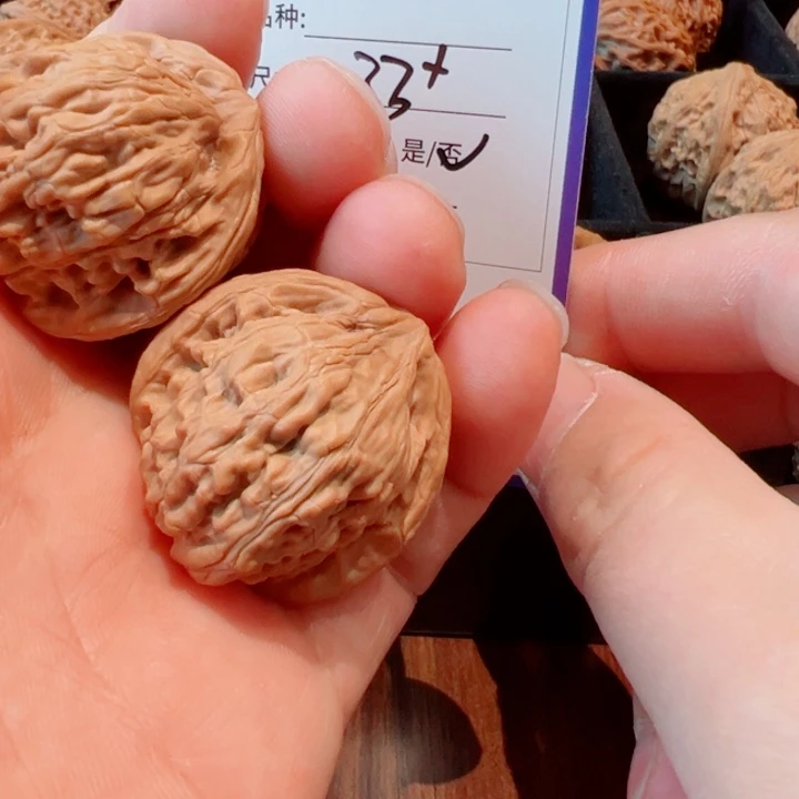 文玩核桃把件狮子头