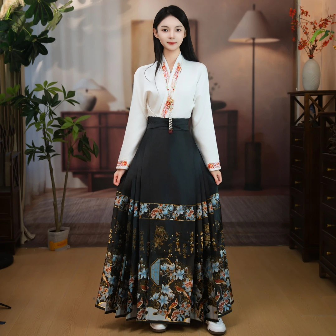 世无双秋冬新款马面裙套装女新中式国风小个子改良日常古风汉元素