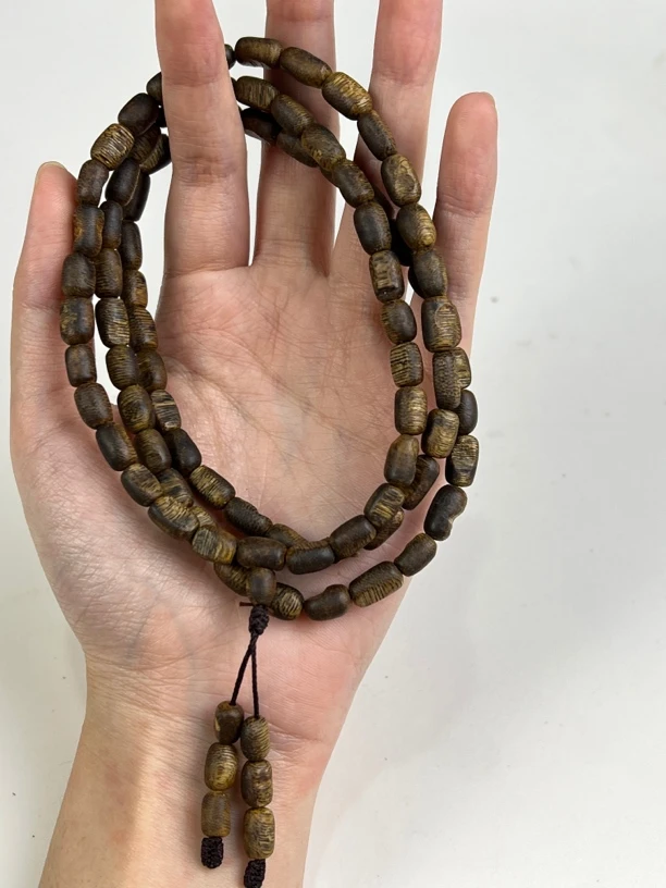 C036 奇楠沉香瘤疤多圈沉水浮 14g+ 多样性发一