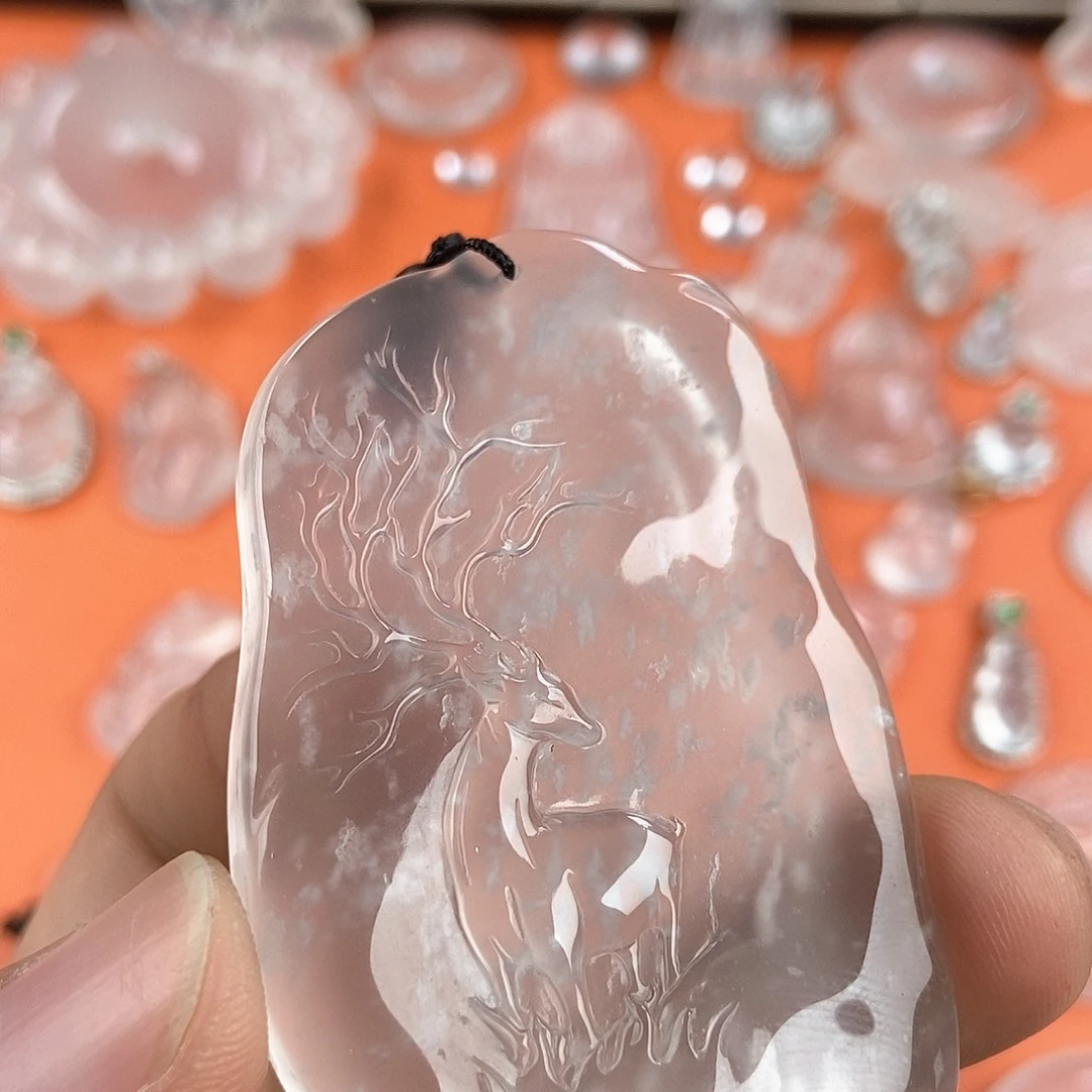 石英质玉颈饰未镶嵌李****c