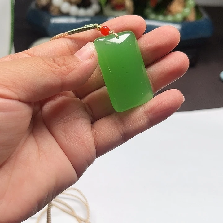 和田玉（糖玉）未镶嵌颈饰