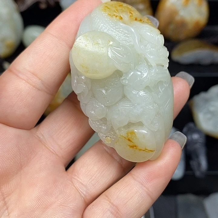 明***明和田玉未镶嵌颈饰