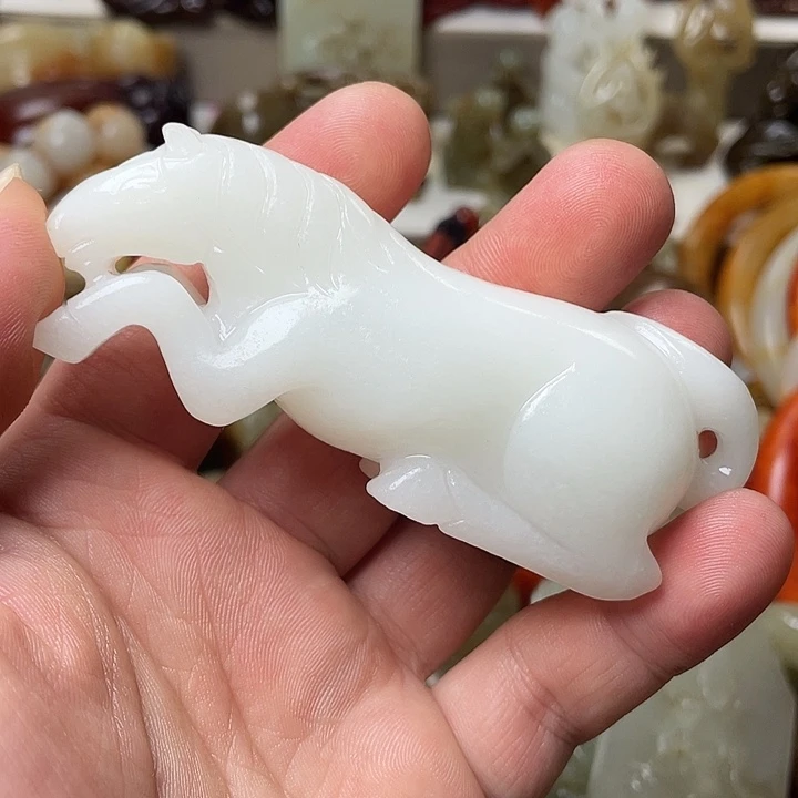 大***@和田玉未镶嵌颈饰