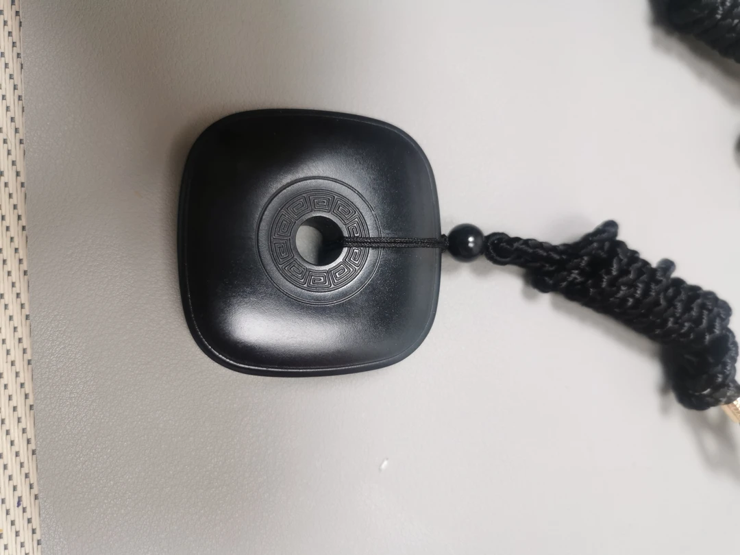 新疆和田玉墨玉方扣特细