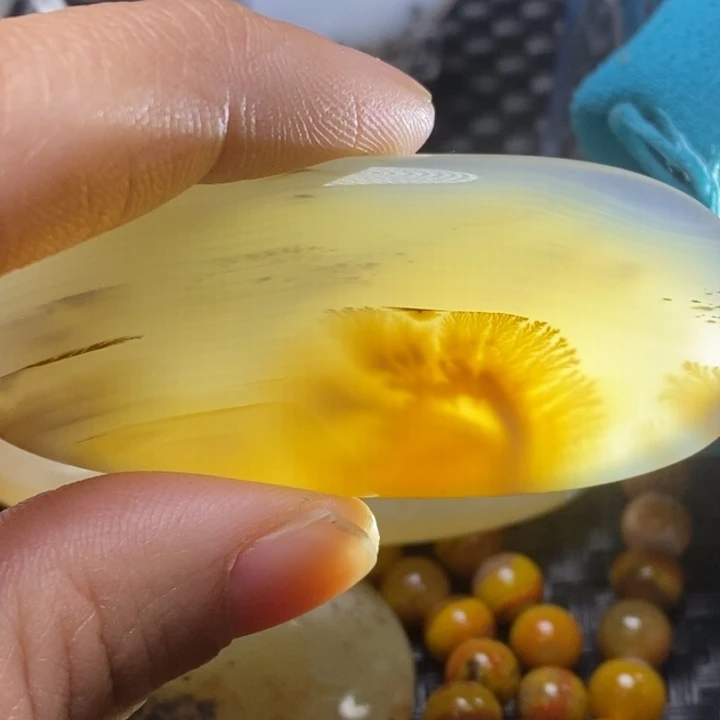 玛瑙/玉髓颈饰未镶嵌｀