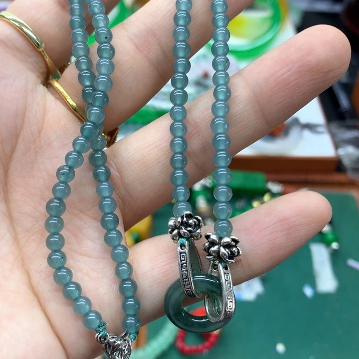 颈饰未镶嵌翡翠吊坠
