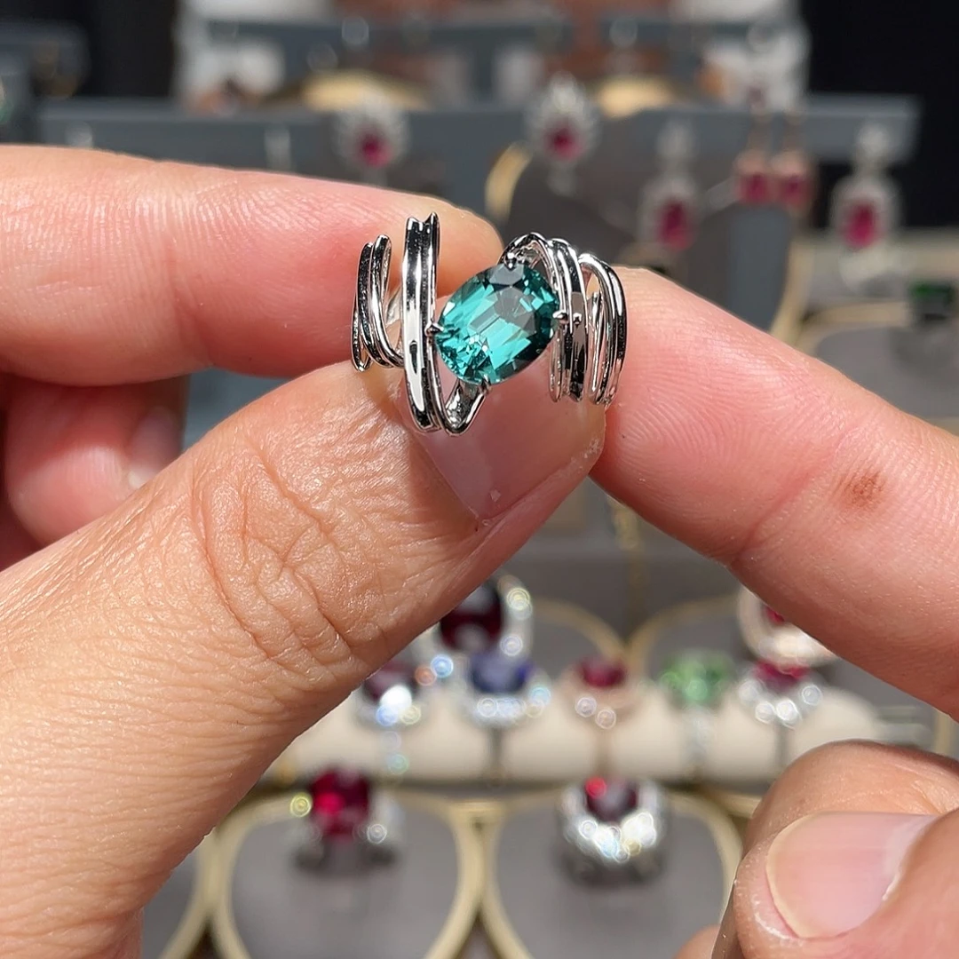 戒指18K金镶嵌碧玺2.32ct