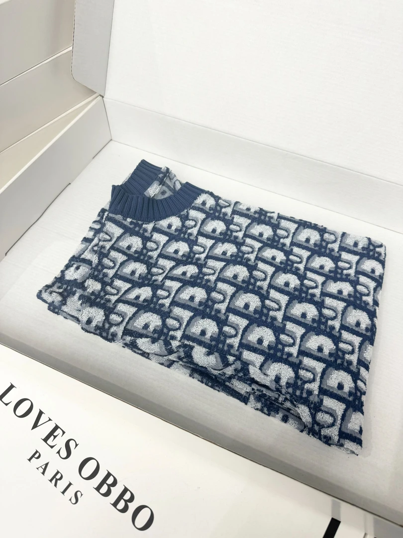 【小刘专属】2025夏季时尚轻奢重工艺圆领针织短袖T恤